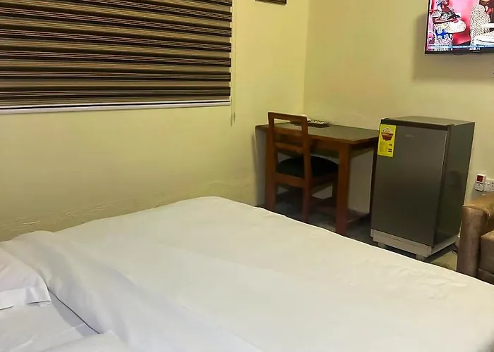 Senalli Hotel