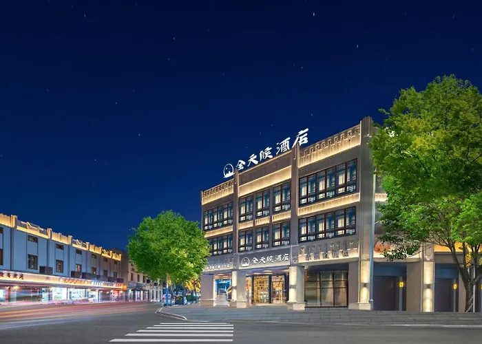 Wenzhou All-Day Hotel Is Located In The City Center Of Wuma Street, Convenient To Travel, Laundry Service Is Provided, Wifi Full Coverage, Free Breakfast, Coffee, Afternoon Tea, Food And Tourist Attraction Recommendations