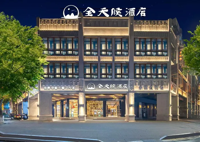 Wenzhou All-Day Hotel Is Located In The City Center Of Wuma Street, Convenient To Travel, Laundry Service Is Provided, Wifi Full Coverage, Free Breakfast, Coffee, Afternoon Tea, Food And Tourist Attraction Recommendations