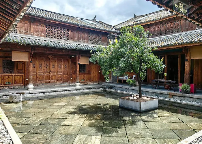 Dali Xizhou Jiakedi 大理喜洲甲科第古宅文化民宿