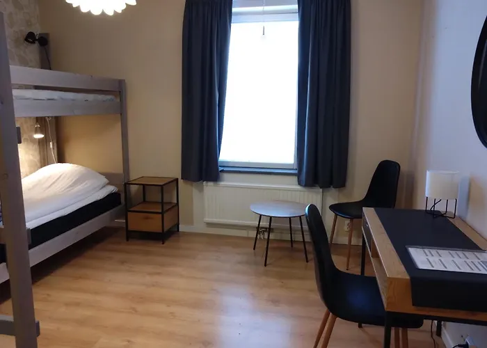 Avavikens Vandrarhem Och Konferens
