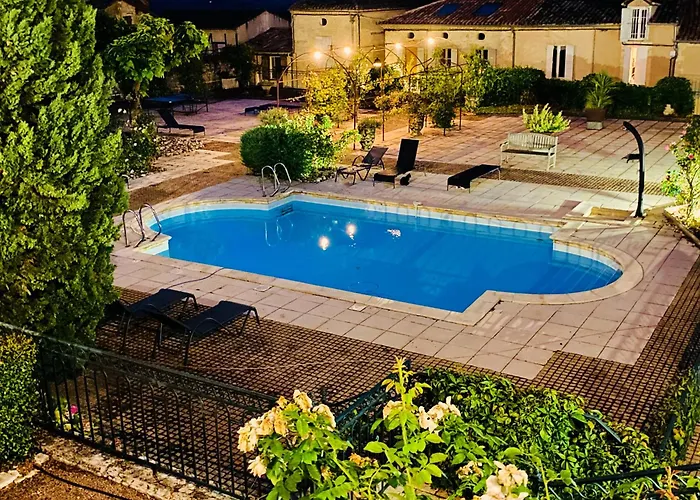 Logis Hôtel Restaurant de Bas