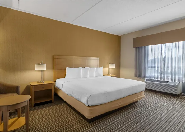 Best Western Royal Plaza Hotel And Trade Center