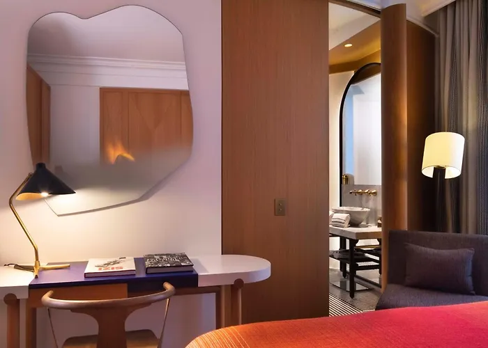 Hôtel Vernet Champs Elysées Parigi