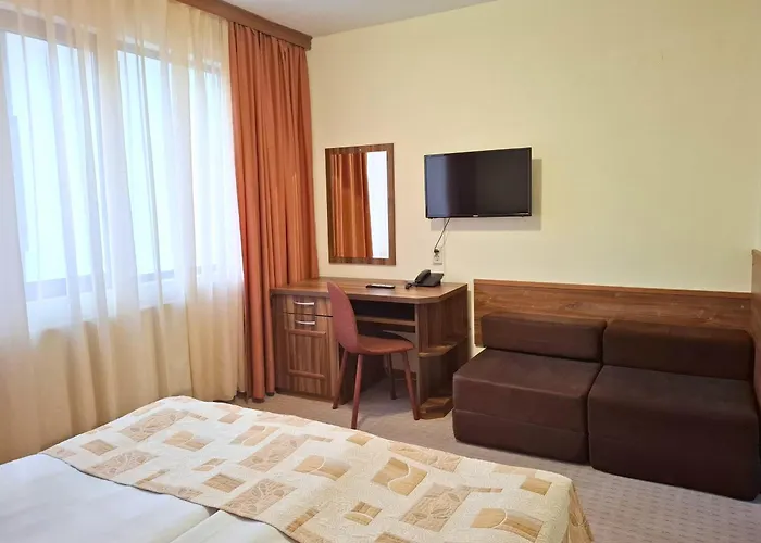 Elina Hotel