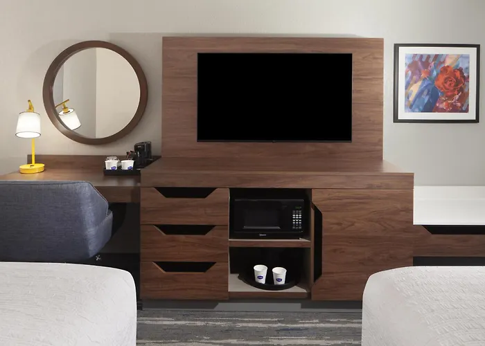 Hampton Inn & Suites Cleveland-Mentor