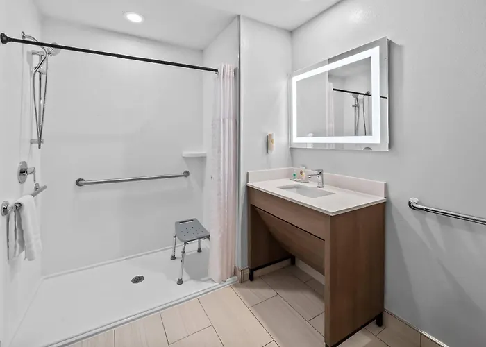 Comfort Inn&Suites Plainville-Foxboro