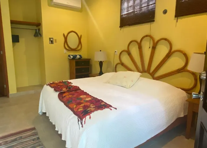 Sea Hawk Suites