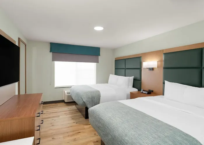 Wingate By Wyndham Mansfield Ontario