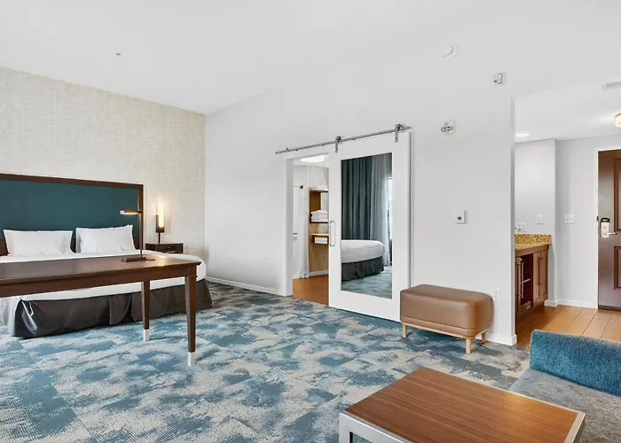 Hampton Inn & Suites Chippewa Falls