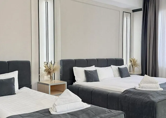 Caravan Hotel