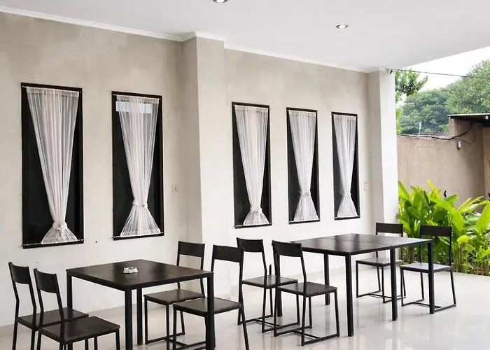 Grand Kuta Hotel Lombok - Pool - 43 Inch Google Tv - Strong 60Mbps Wifi - New Enhanced Management