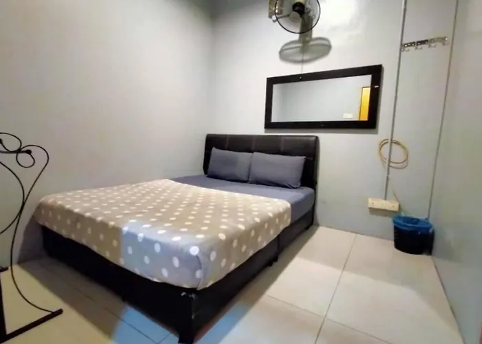 Ghazrins Hotel Dataran Larkin