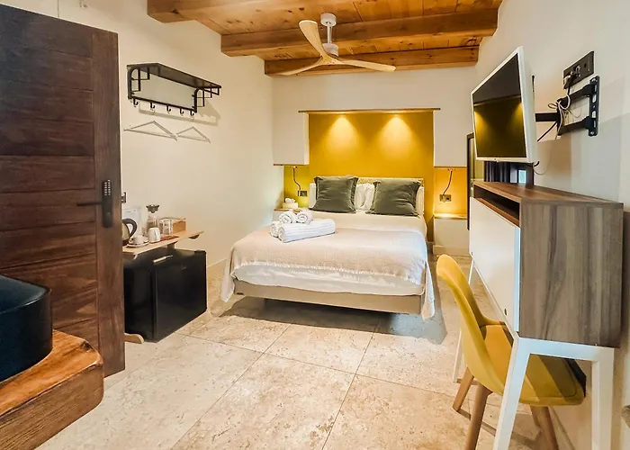 Hotel Boutique Poeta Jorge Manrique