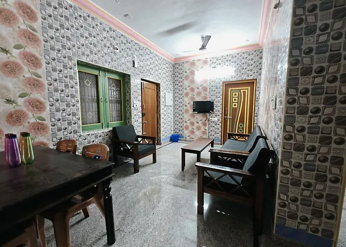 Saibala Homestay & Saibala Lodge - 2Bhk And 3 Bhk Near Cmc , Temple , Naruvi , Vit & Railway Station