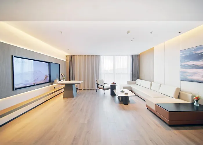 Atour Hotel Zhongshang World Silicon Valley Avenue