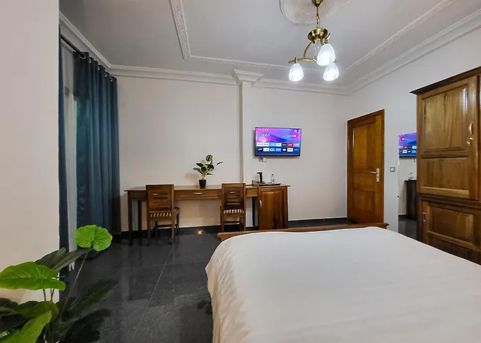 Justina Guest House Hotel