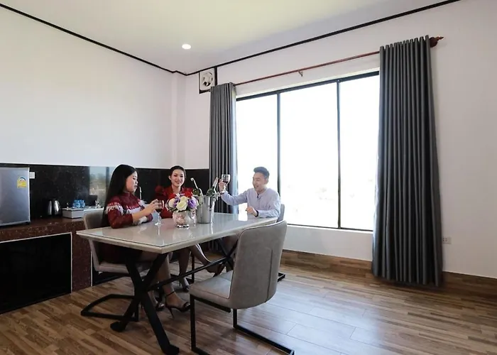 Bouasavan Hotel