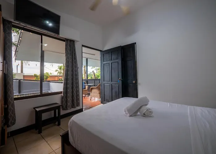 Hotel Manuel Antonio Inn