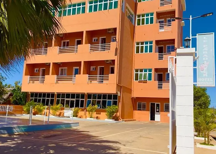 Le Paradisier Hotel Restaurant