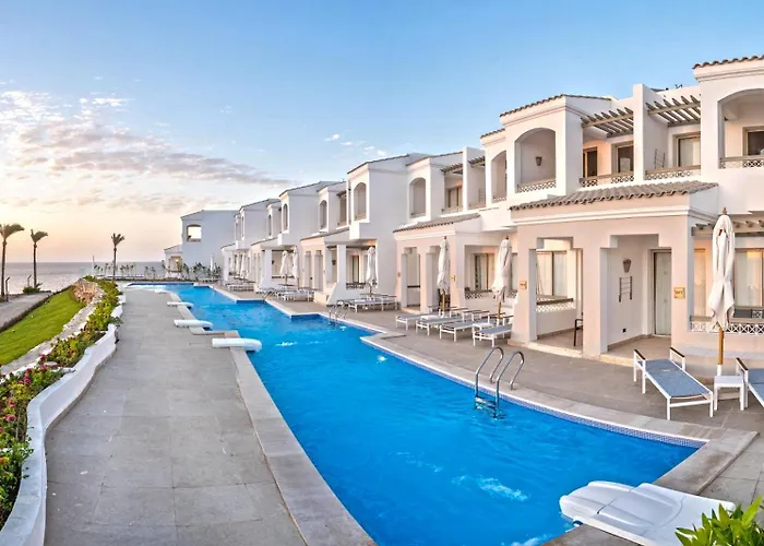 Invidia Coral Beach Tiran