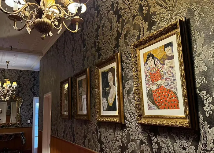 Prince'S Gate Hotel