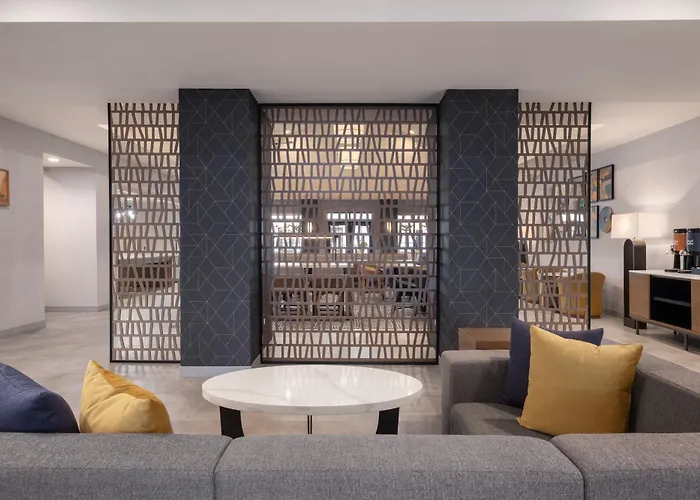 Homewood Suites By Hilton Fresno