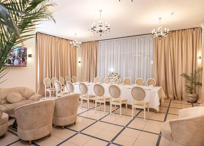 Nadiya Hotel