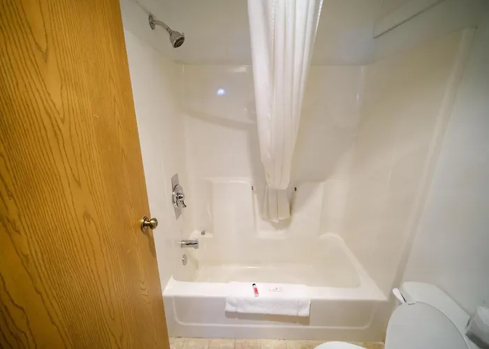 Westwood Inn & Suites Kimball I 90