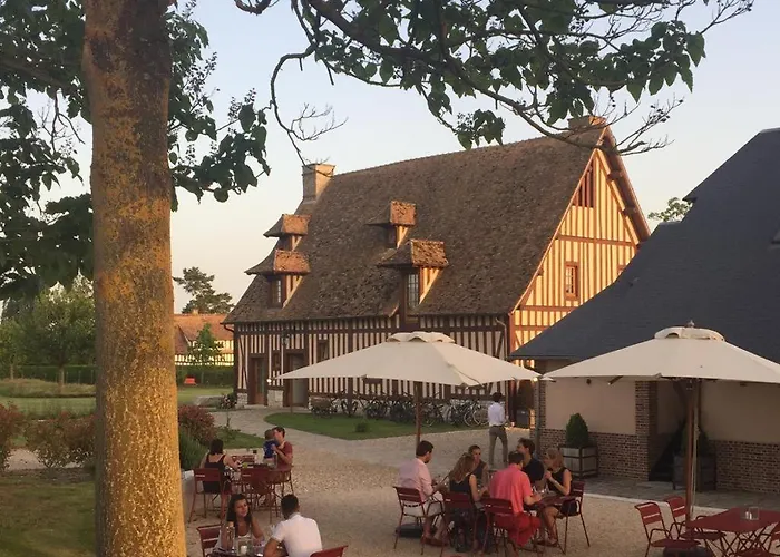 Manoir De Surville Hotel & Spa & Restaurant