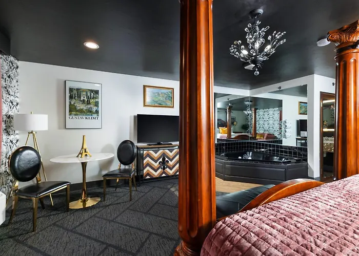 Hotel J Green Bay