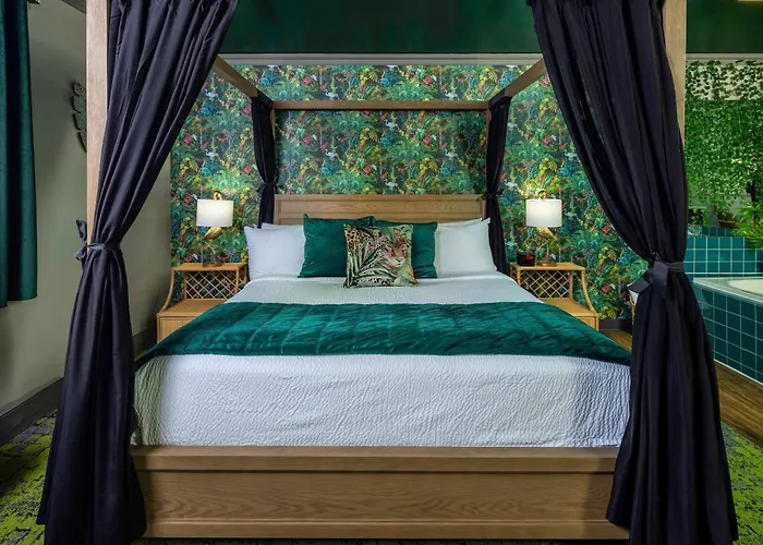 Hotel J Green Bay