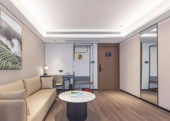 Atour X Hotel Shantou Vientiane City Convention And Exhibition Center