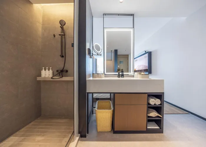 Atour Hotel Dongguan Dongcheng 33 Town