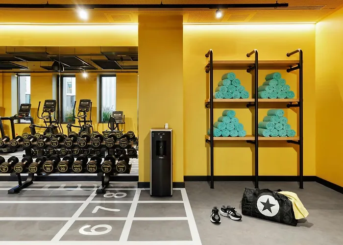 Moxy Alfragide Lisboa