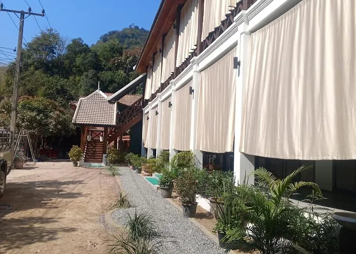 Le Charme Pakbeng Villa