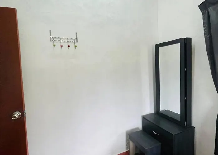 Hashim Homestay Isv 01003