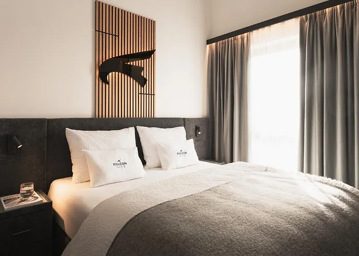 Falcon Suites Pure - Summercard Included