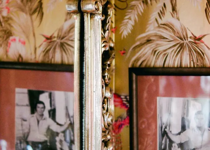 Revolverhotel