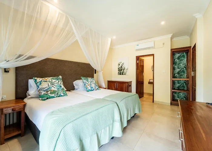Victoria Falls Oasis