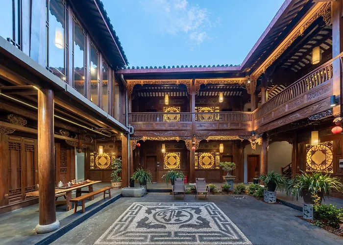 Lanshan View Ancient Courtyard Hotel - Yiyuntingju