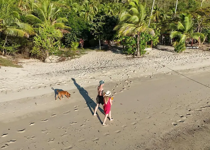 White Sandy Beach Dive Resort