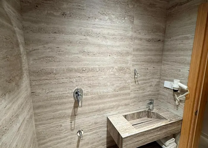 Jawaher Hotel