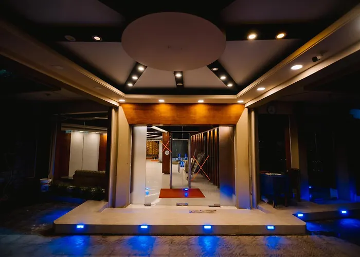 Royal Hotel Khulna - City Center