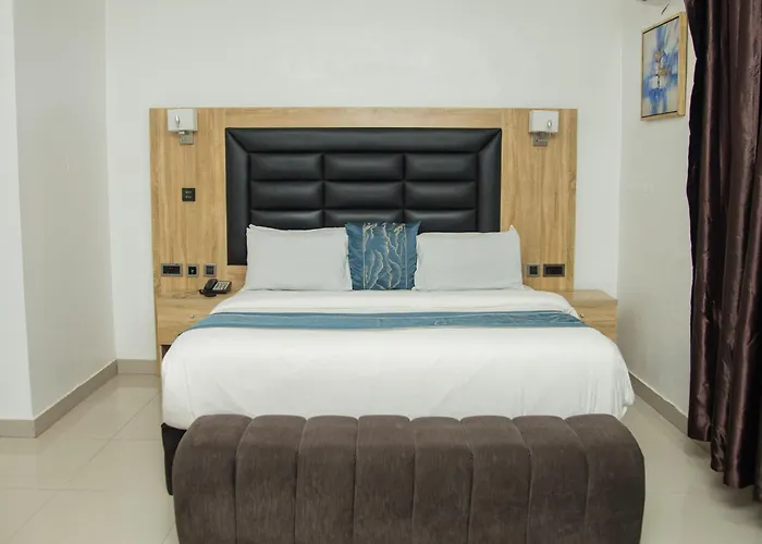 Golden Tulip Hotel