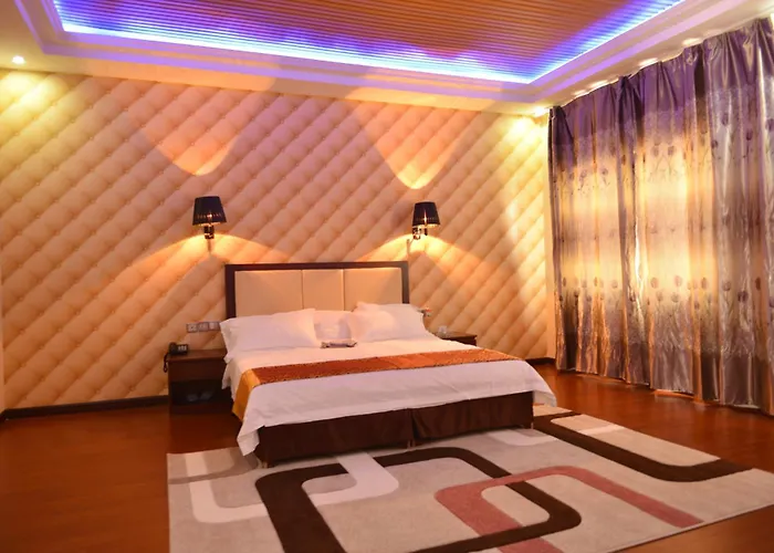 Train Luxe Hotel