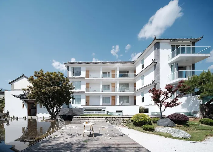 The Windyard Kazan Onsen Hotel-Private Hot Spring Bathtub Close To South Gate Of Dali Ancient Town - Free Pick-Up From Airport & Railway Station For 3 Nights