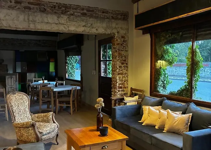 La Perla Hotel Boutique