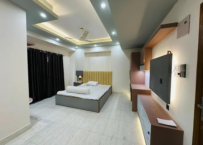 Iconic Suites