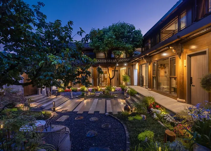 The Panorama Designer Villa & Cafe - Chinese Naxi Style Courtyard - Complimentary Airport Pick-Up For 3 Nights & Tailor-Made Tours